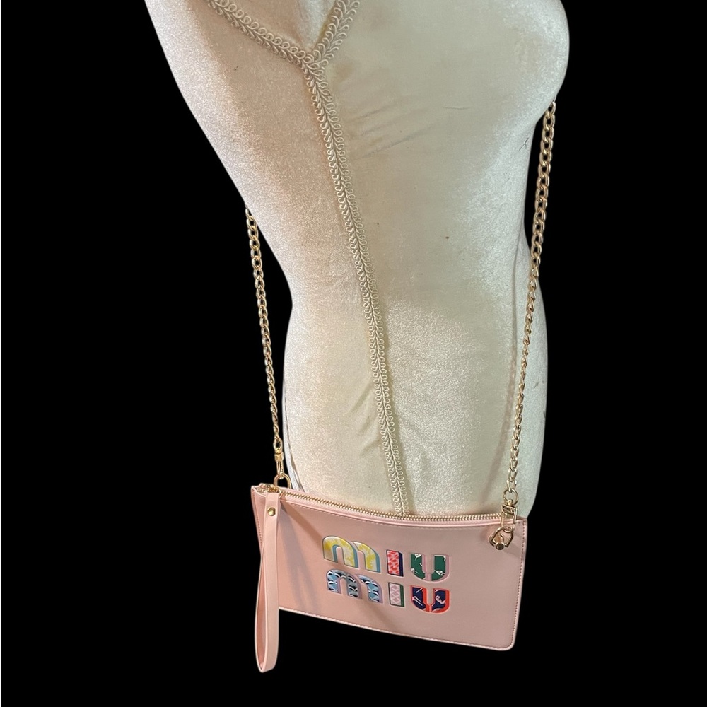 RARE New in Box Miu Miu Pink GWP Crossbody Pouch w/Removable Chain - Picture 2 of 10